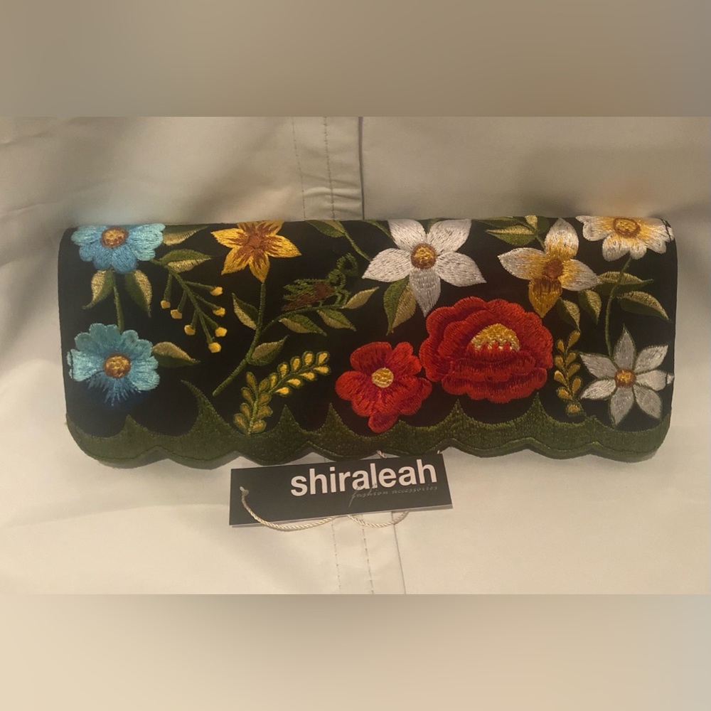 Floral Embroidered Clutch